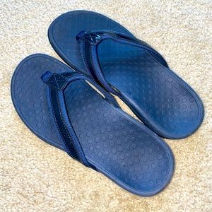 Vionic Tide II Navy Flip Flops Toe Sandals NEW!